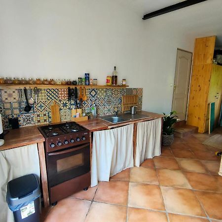 Sous Le Goyavier Apartment Saint-Paul Екстериор снимка